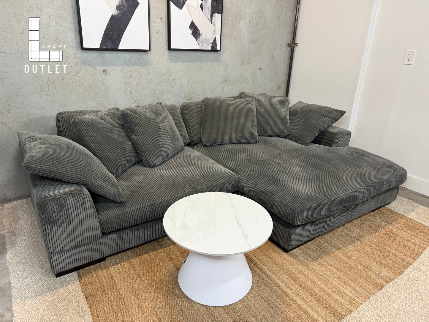 MOE’S plunge couch