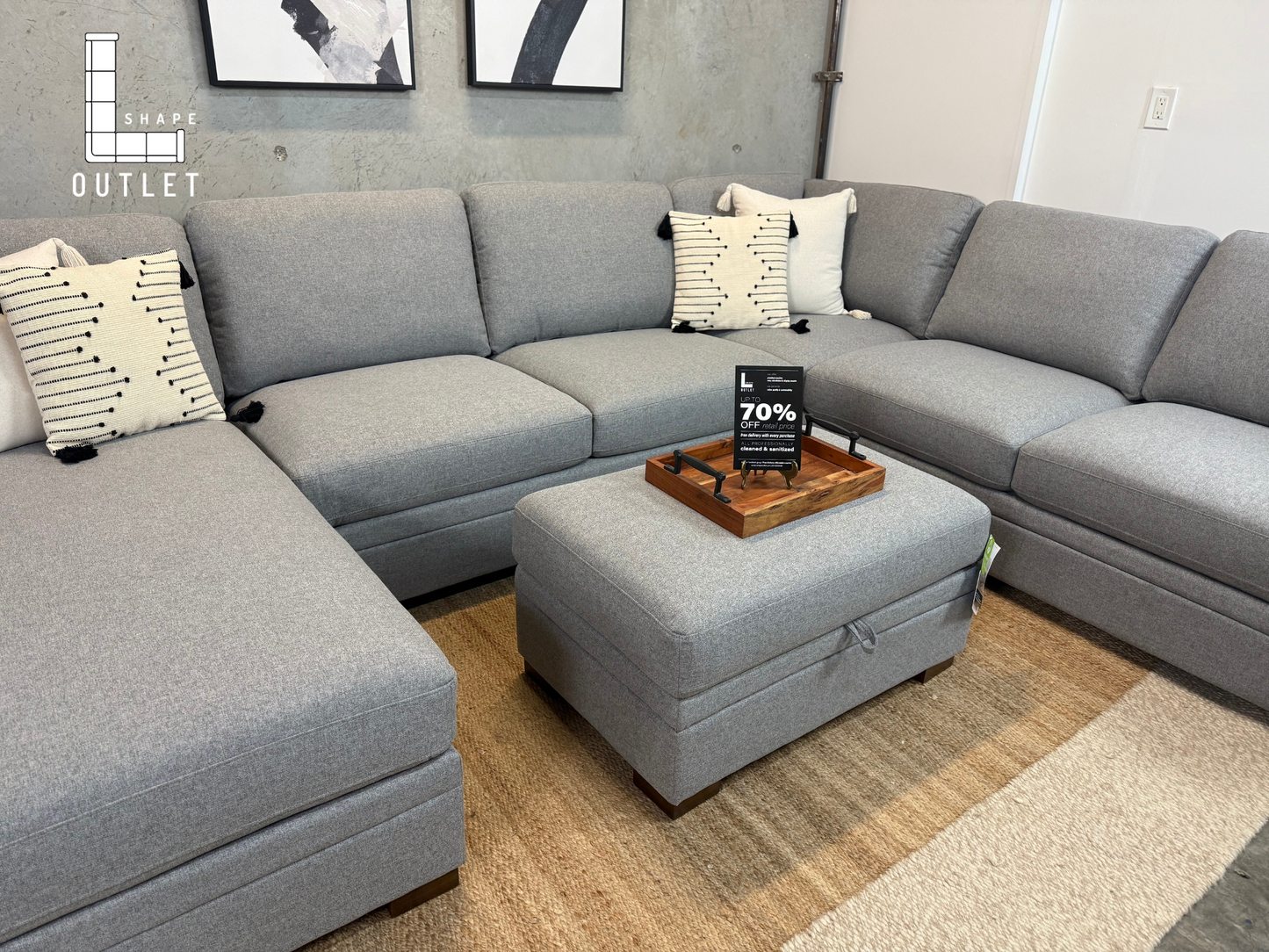 🚨NEW🚨Thomasville sectional Couch