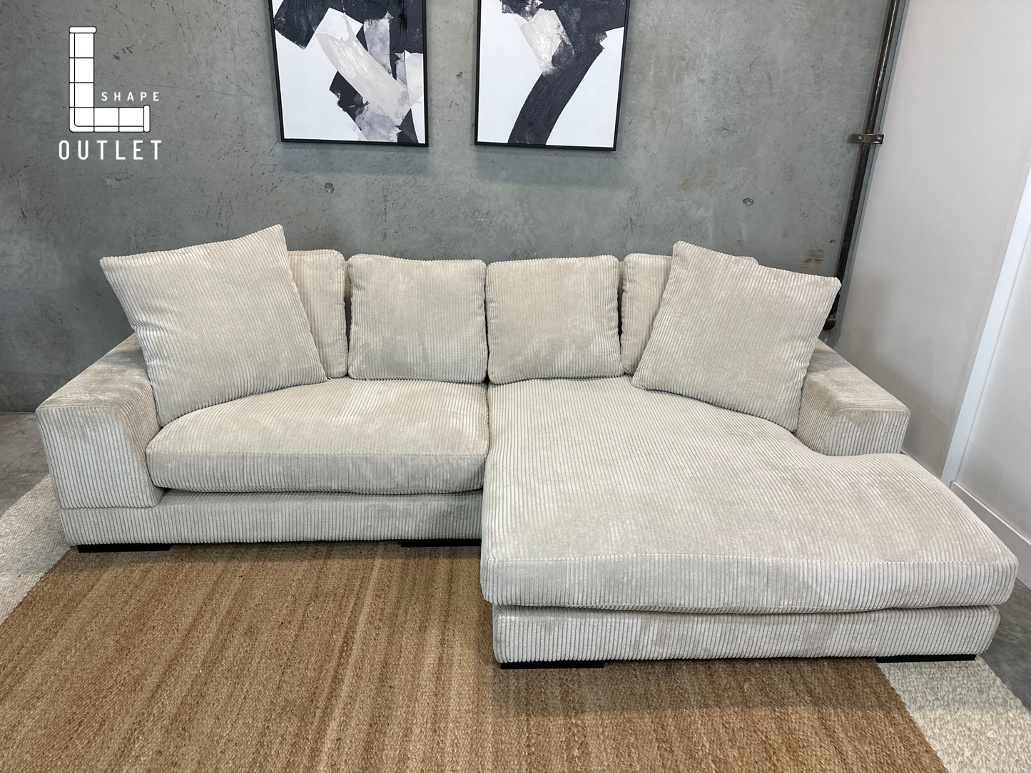 MOE’S Plunge Sectional - Cappuccino